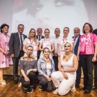 mit-ihrem-fantasie-make-up-erzielten-die-dm-lehrlinge-tanja-kalteis-madlene-viechtbauer-und-chiara-studer-mit-urkunden-von-links-nach-rechts-die-ersten-drei-plaetze mit-ihrem-fantasie-make-up-erzielten-die-dm-lehrlinge-tanja-kalteis-madlene-viechtbauer-und-chiara-studer-mit-urkunden-von-links-nach-rechts-die-ersten-drei-plaetze