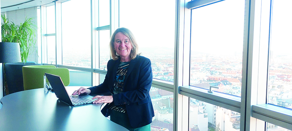 Dr. Schneider Michaela Stehtisch 2
